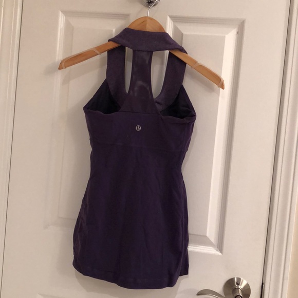 Lululemon scoopneck tank size 4 - Picture 3 of 4